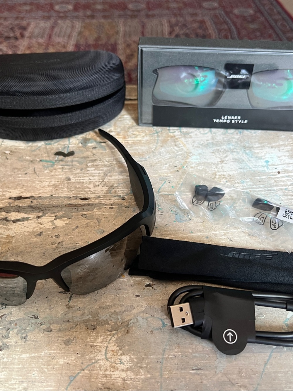 Bose Black Audio Sunglasses with USB Charging Cable and Case